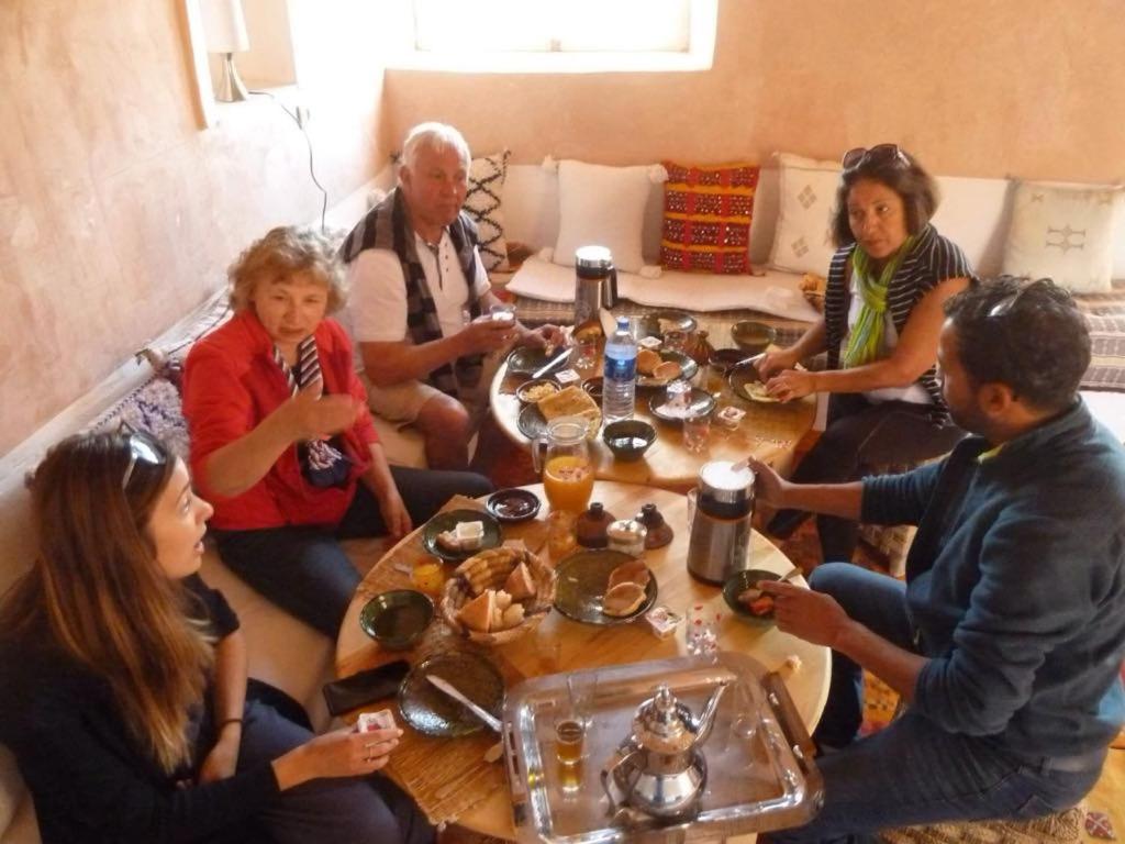 Tigmi Hamid Decouverte Des Traditions Et De La Culture Berbere Ait Benhaddou Buitenkant foto
